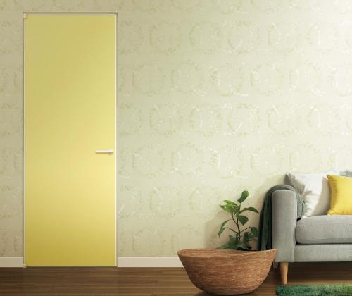 YKK AP㈱が発売する、壁紙を貼れるドア「famitto」の施工例 壁とコーディネートすることでインテリア性の高い空間を演出