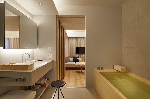 プレミアダブルベッドルーム檜風呂付きバスルーム